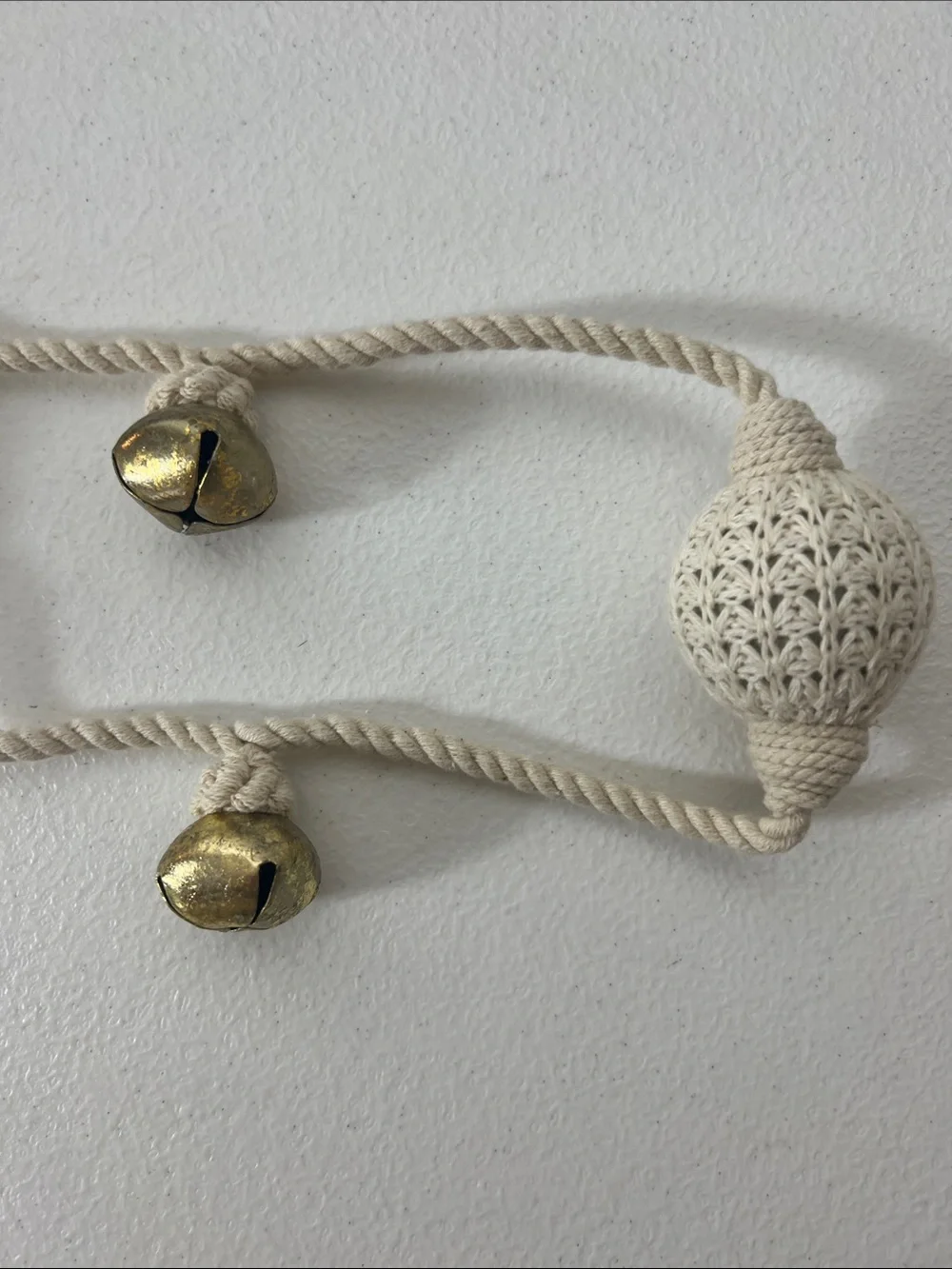 Crochet Ball and Bell Garland Bundle 3 Stands Cream & Gold NWT